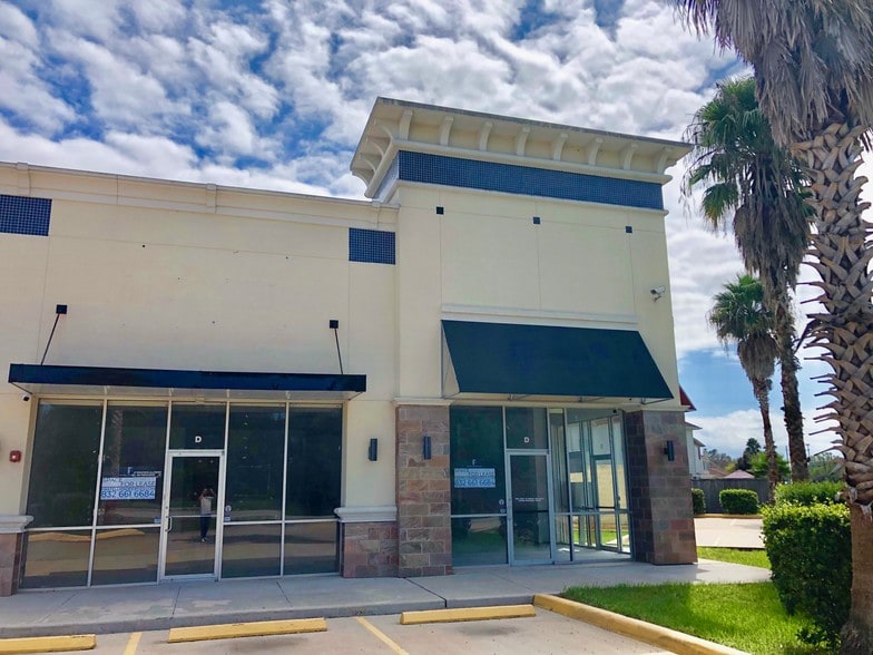 More Photos Of 12755 Walters Rd, Houston Storefront Retail Office For Lease