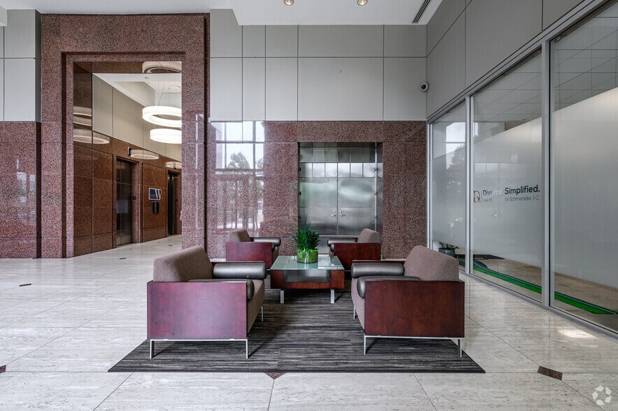 More Photos Of 10440 N Central Expy, Dallas Office For Sale