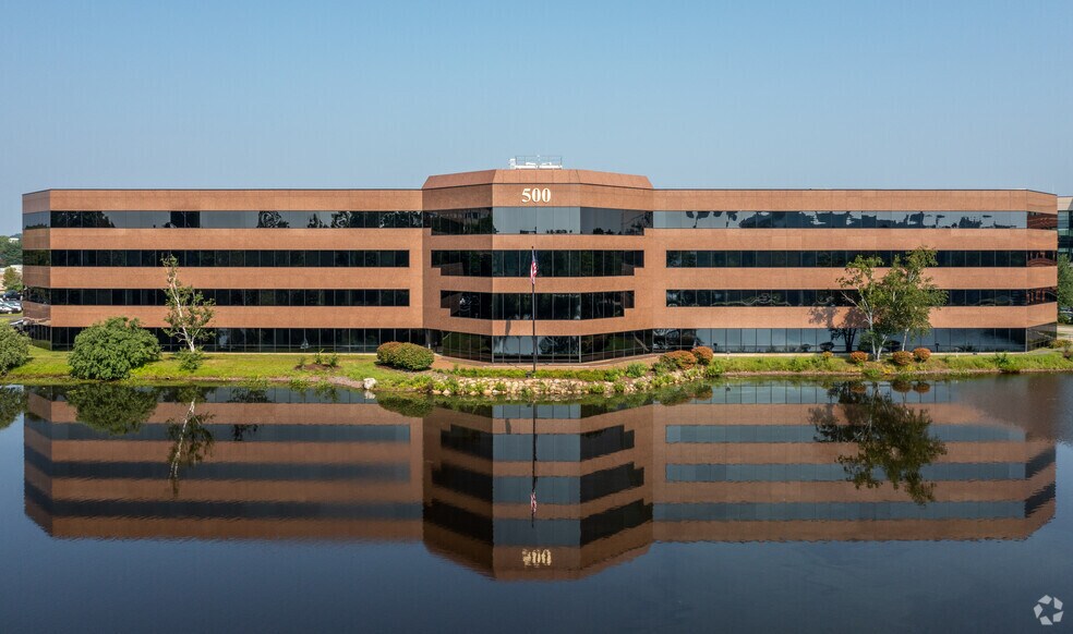 More Photos Of 101 Edgewater Dr, Wakefield Unknown For Lease