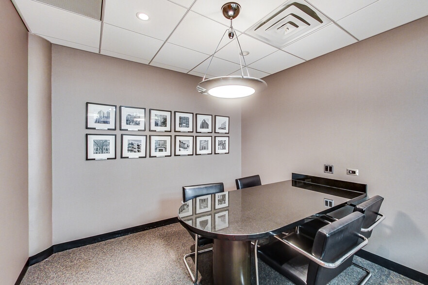 More Photos Of 212 E Ohio St, Chicago Office For Lease