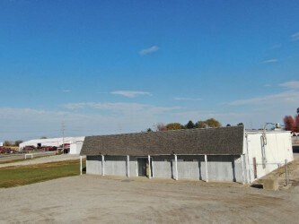More Photos Of 1400 N Division St, Pontiac Flex For Sale