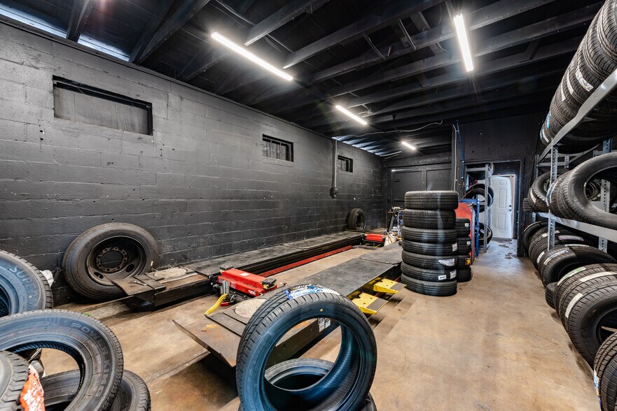 More Photos Of 2501 Sanford Ave, Sanford Auto Repair For Sale