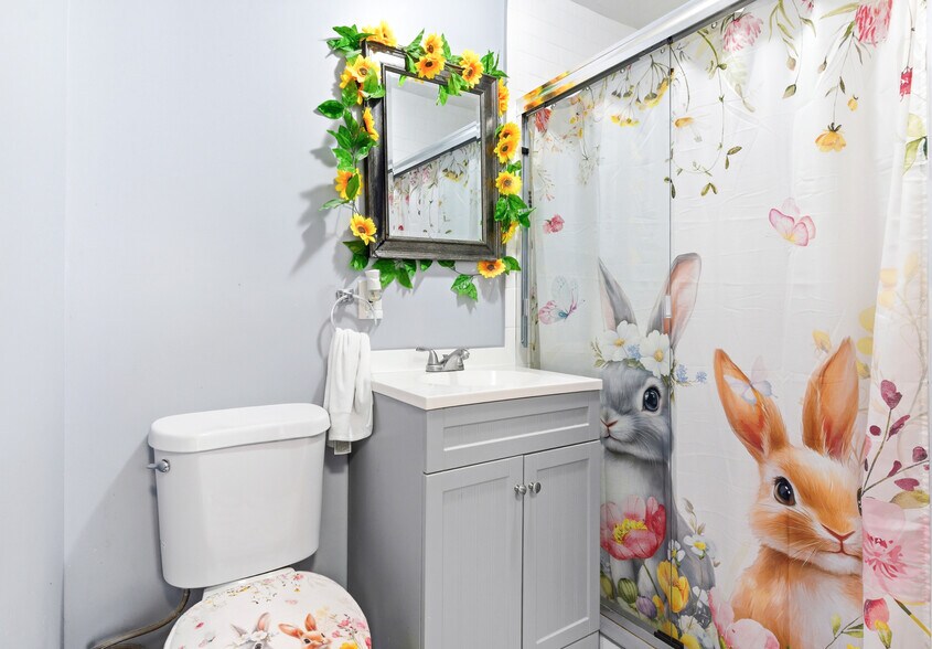 More Photos Of 237 Astor St, Newark Apartments For Sale