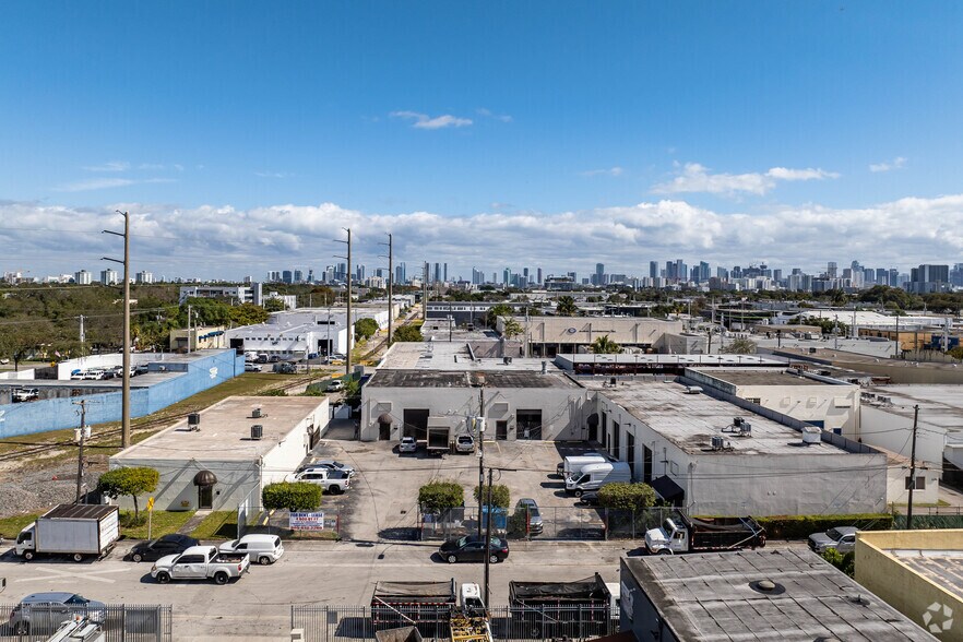 More Photos Of 2223 NW 26th Ave, Miami Warehouse For Lease