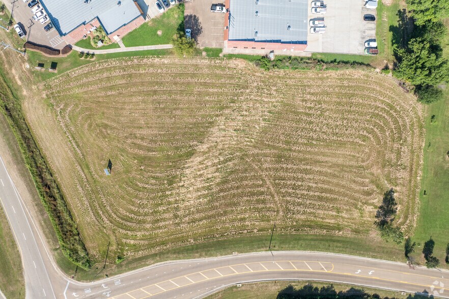 More Photos Of 0 Nissan Pkwy, Canton Land For Sale