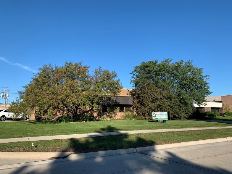 More Photos Of 31771 Sherman Ave, Madison Heights Warehouse For Sale
