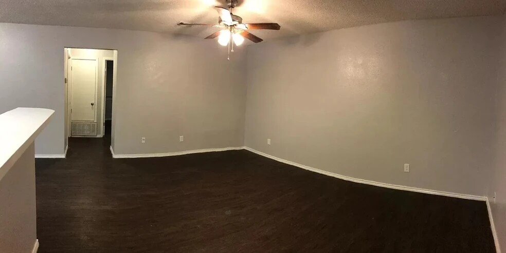 More Photos Of 8201 Riverstone Dr, Austin Multifamily For Sale