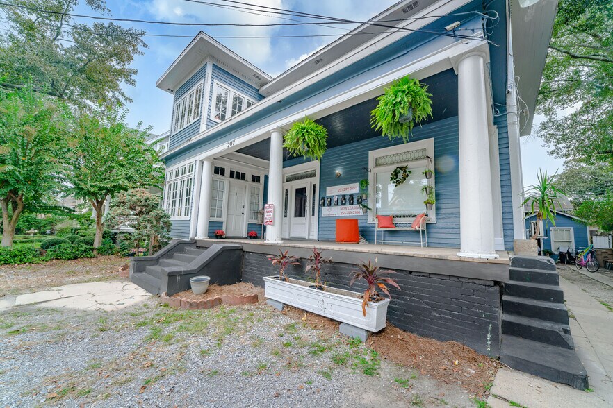 More Photos Of 207 Michigan Ave, Mobile Multifamily For Sale