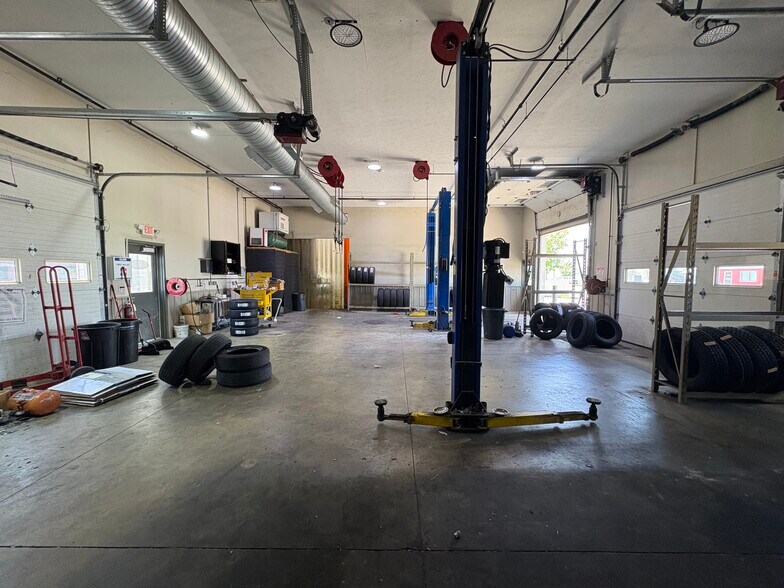 More Photos Of 2306 IFCU way, Lafayette Auto Dealership For Sale