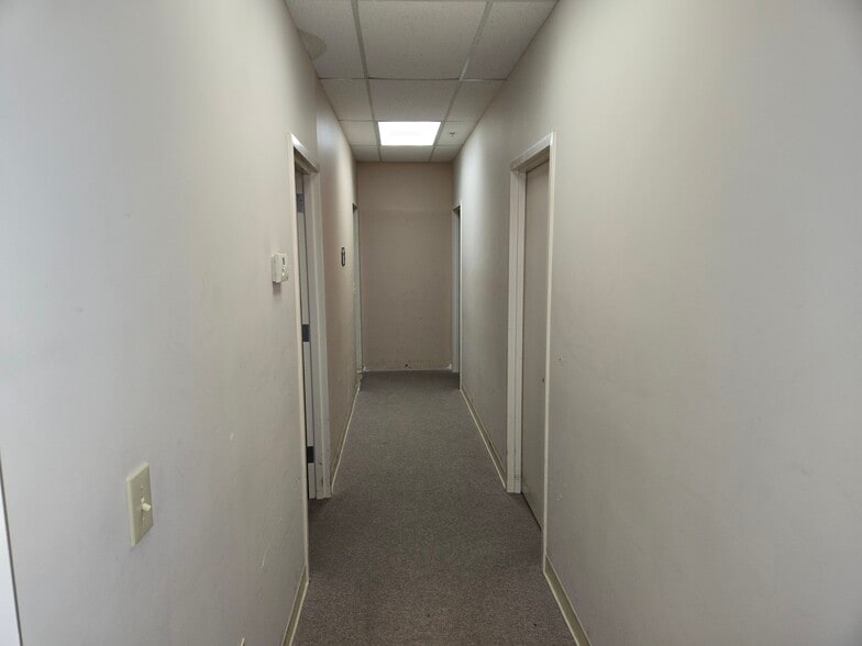 More Photos Of 8227 Cloverleaf Dr, Millersville Light Manufacturing For Sale