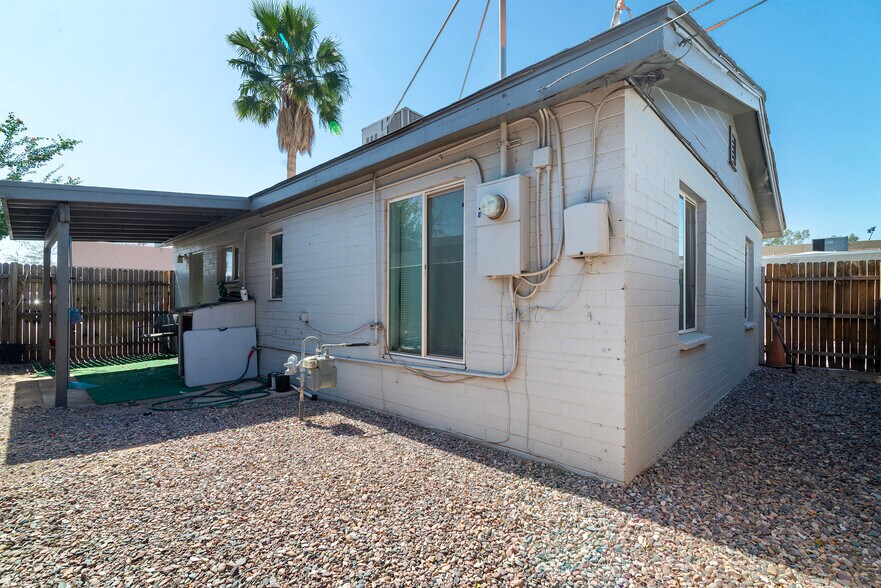 More Photos Of 2142 E Taylor St, Phoenix Multifamily For Sale