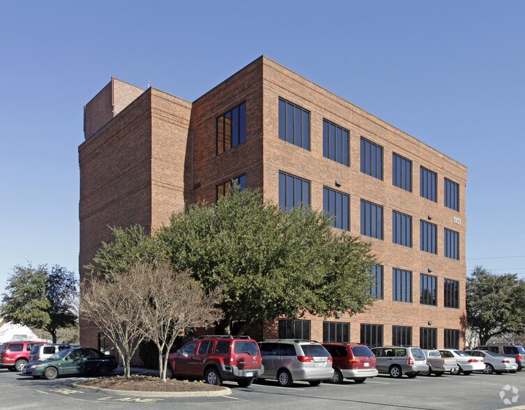 More Photos Of 1101 First Colonial Rd, Virginia Beach Medical For Lease