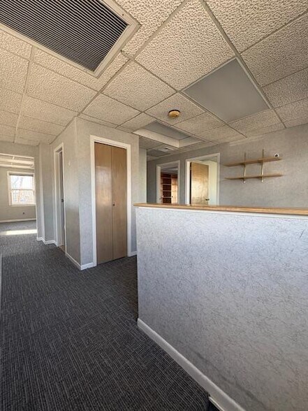 More Photos Of 128 Front St, Mineola Office For Lease