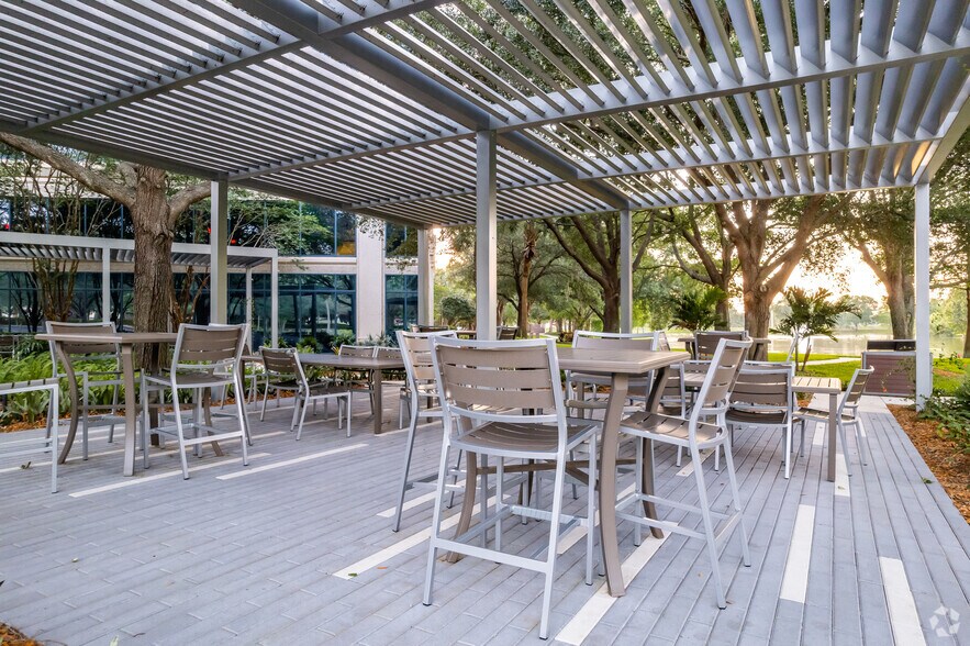 More Photos Of 1025 Greenwood Blvd, Lake Mary Unknown For Lease