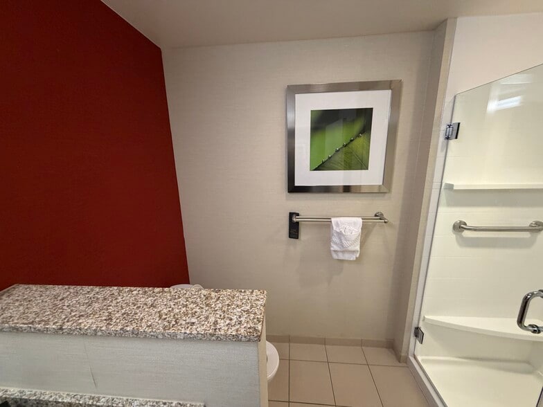 More Photos Of 30 Shaner Dr, Bridgeport Hotel For Sale