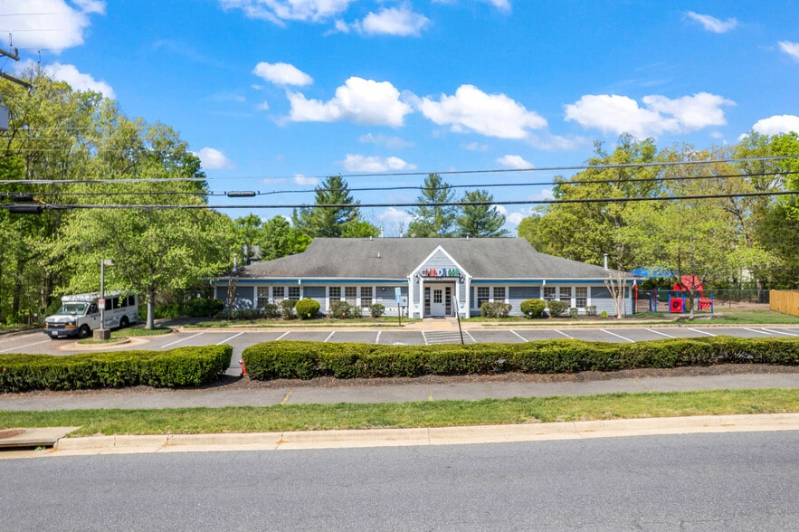 More Photos Of 6000 Union Mill Rd, Clifton Daycare Center For Lease