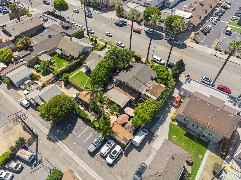 More Photos Of 419 W Commonwealth Ave, Fullerton Restaurant For Sale