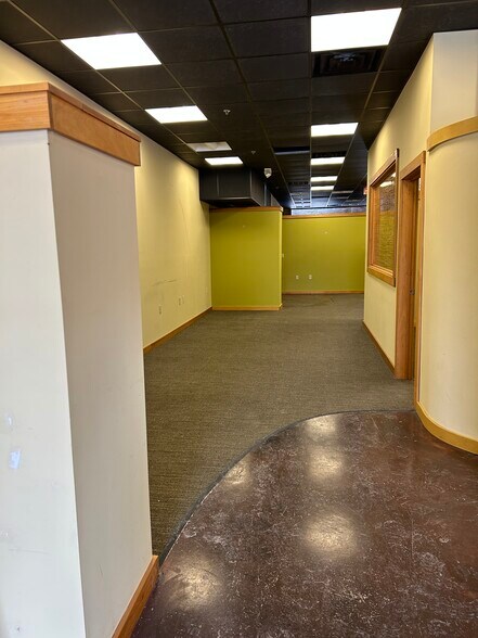 More Photos Of 422 US Highway 22 W, White House Station Storefront Retail Office For Lease