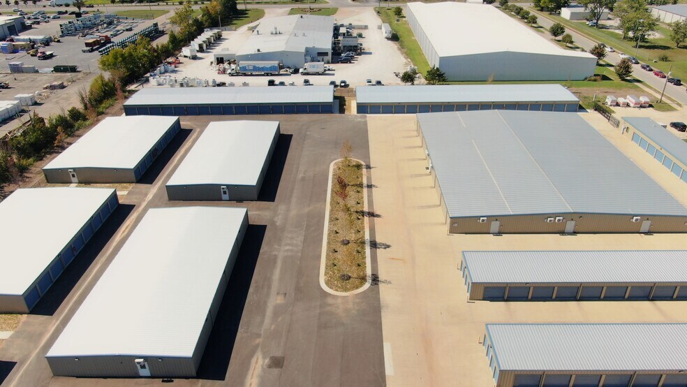 More Photos Of 1250 Commons Dr, Rogers Self Storage For Sale