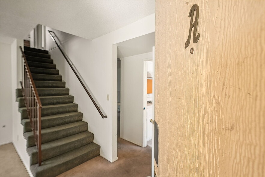 More Photos Of 104 N Atlantic Blvd, Alhambra Apartments For Sale