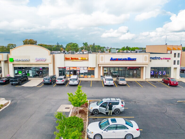 More Photos Of 25005-25029 Van Dyke Ave, Center Line Freestanding For Lease