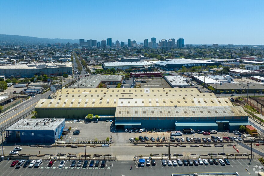 More Photos Of 1699 W Grand Ave, Oakland Manufacturing For Lease