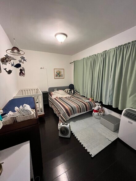 More Photos Of 1201 S Cloverdale Ave, Los Angeles Apartments For Sale