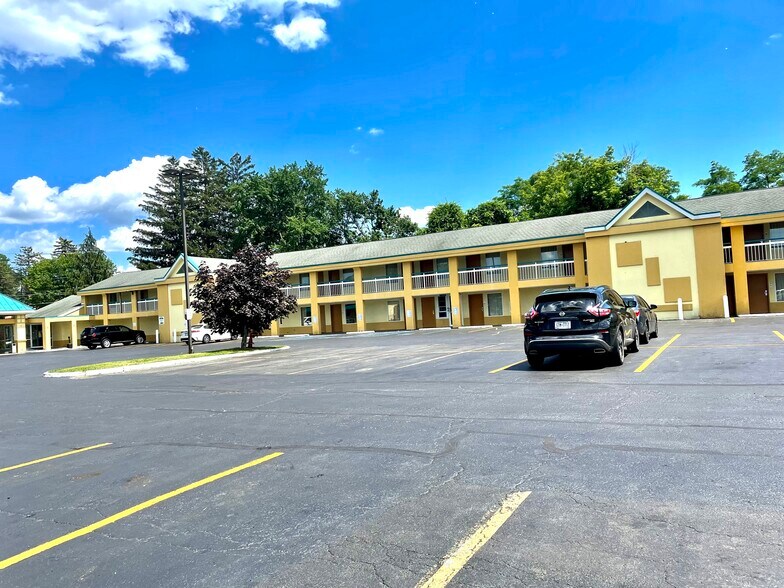 More Photos Of 1606 Central Ave, Albany Hotel For Sale