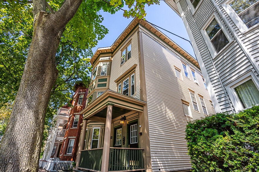 More Photos Of 75 Sherman St, Portland Apartments For Sale