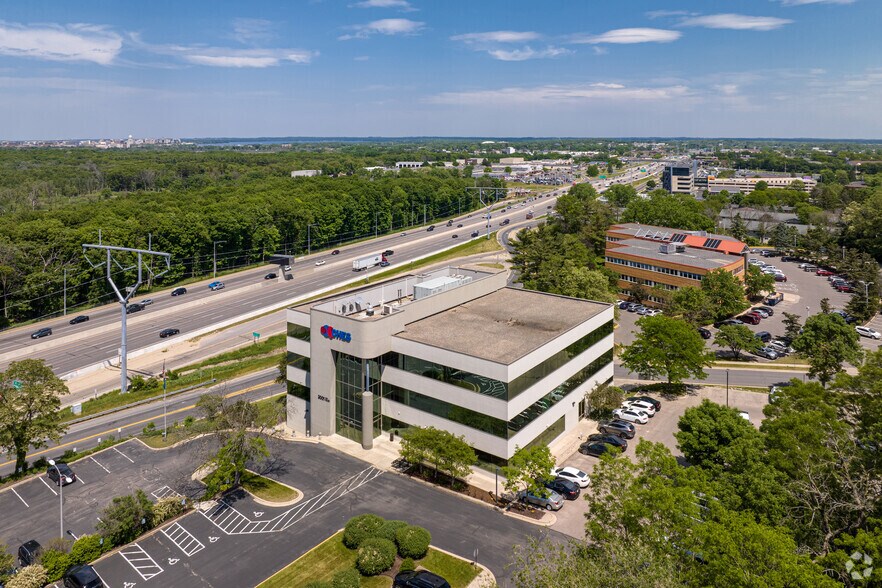 More Photos Of 3001 W Beltline Hwy, Madison Unknown For Lease