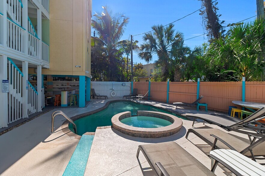 More Photos Of 5322 CALLE DE LA SIESTA, Sarasota Hospitality For Sale