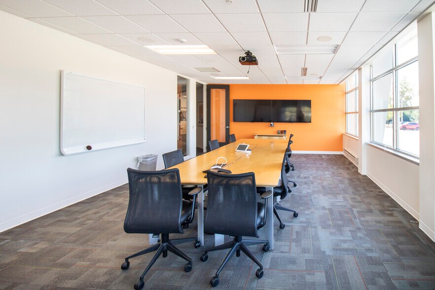 More Photos Of 12080 N Corporate Pky, Mequon Office For Lease