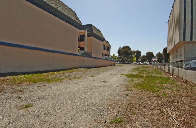More Photos Of 1810 El Camino Real, Burlingame Land For Sale