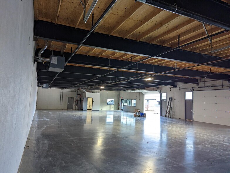More Photos Of 27312 NE 10th Ave, Ridgefield Warehouse For Sale