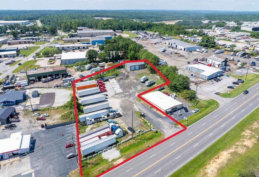 More Photos Of 13021 Veterans Memorial Hwy, Douglasville Warehouse For Lease