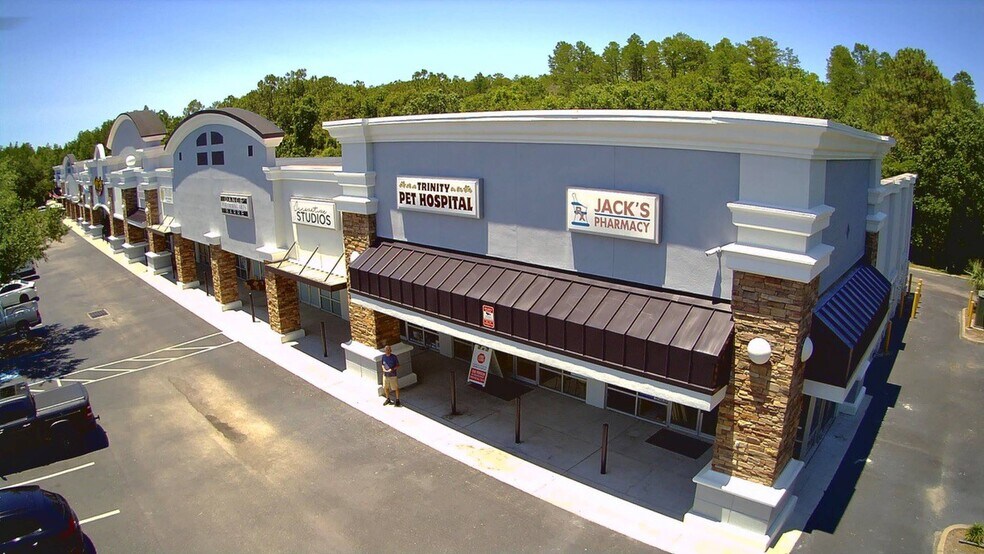 More Photos Of 7831 Mitchell Blvd, New Port Richey Unknown For Lease