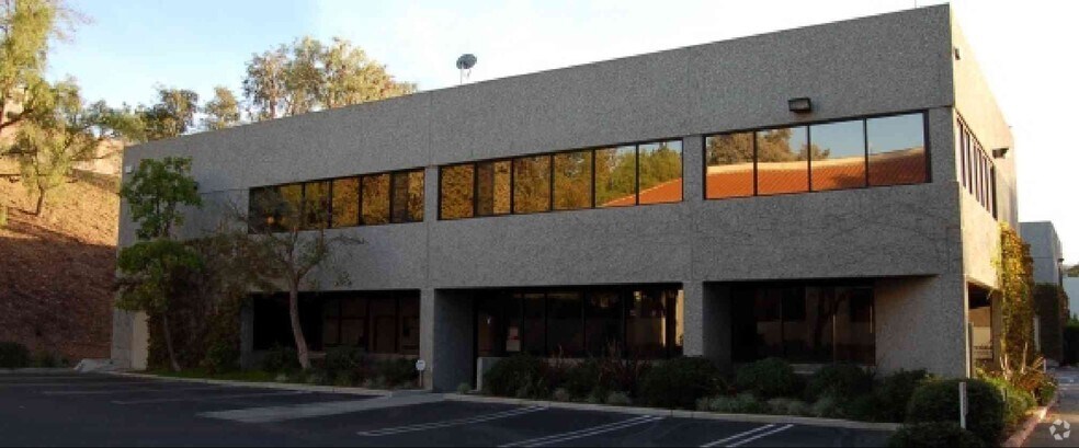 More Photos Of 31238 Via Colinas, Westlake Village Light Manufacturing For Lease