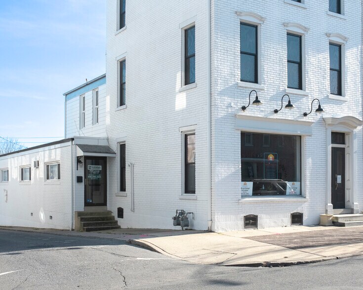 More Photos Of 1122 W Hamilton St, Allentown Loft Creative Space For Lease