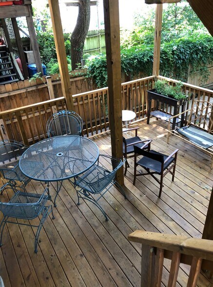 More Photos Of 1460 W Huron St, Chicago Apartments For Sale