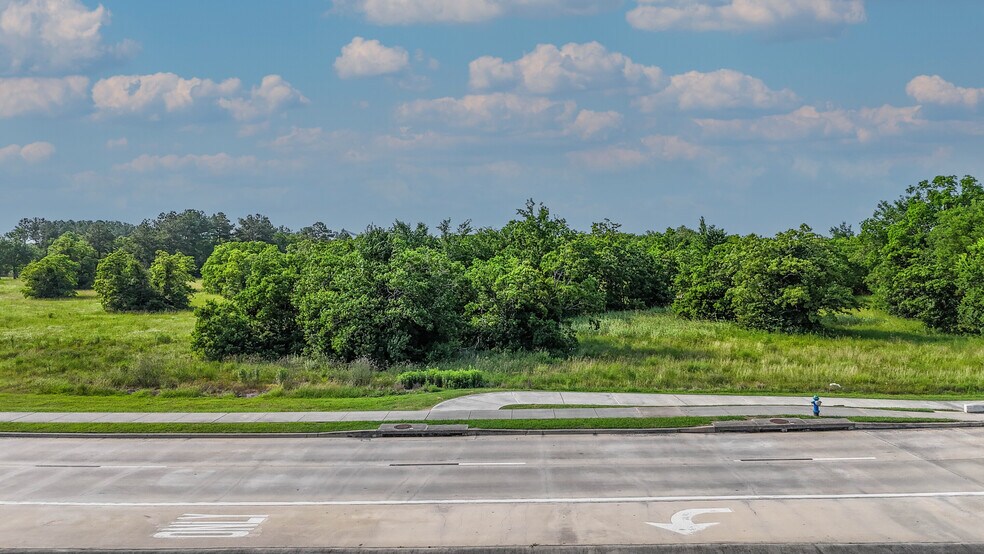More Photos Of 3901 Magnolia Pky, Pearland Land For Sale