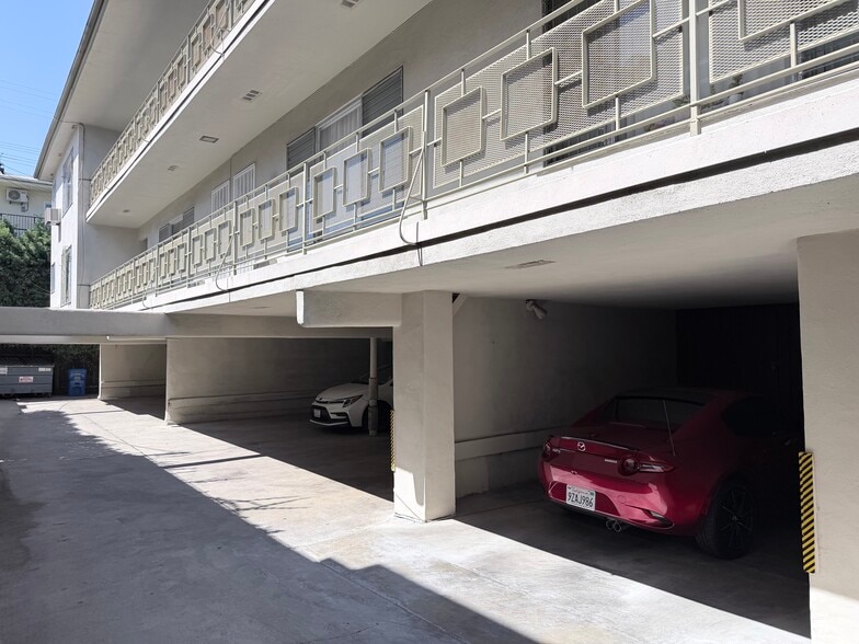 More Photos Of 7526 Fountain Ave, West Hollywood Multifamily For Sale
