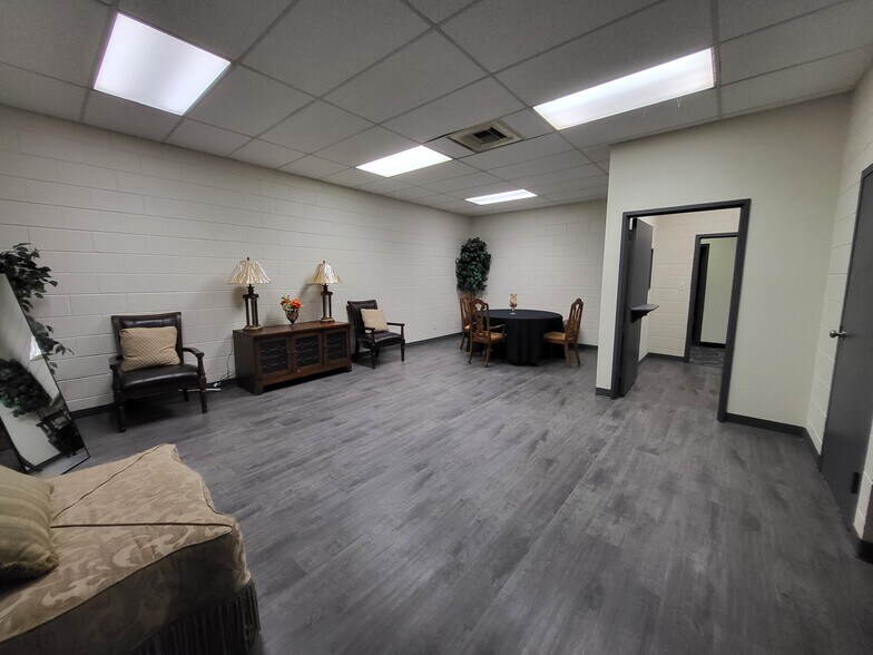 More Photos Of 1600 Agape Way, Decatur Specialty For Sale