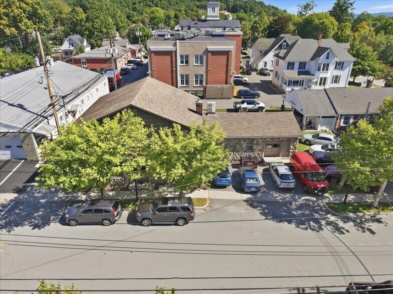 More Photos Of 105 W Catherine St, Milford Office For Sale