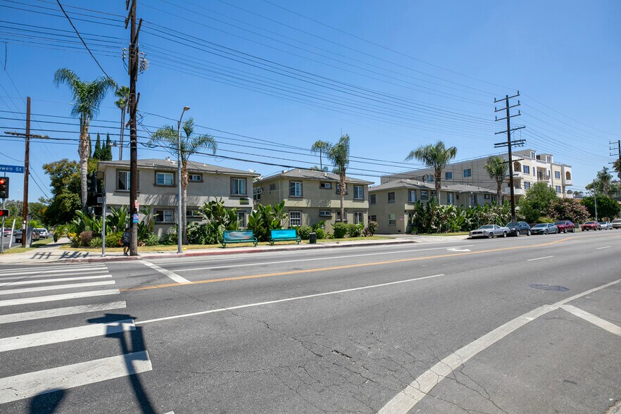 More Photos Of 15445 Vanowen St, Van Nuys Apartments For Sale