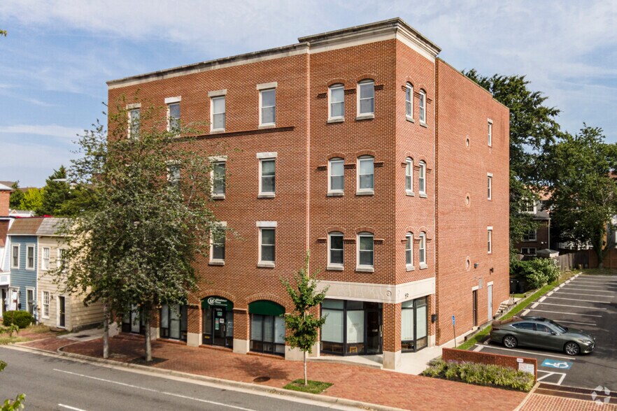 Primary Photo Of 1429 Duke St, Alexandria Medical For Lease