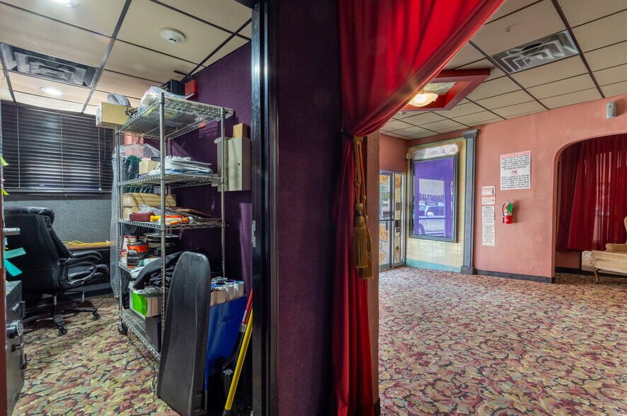 More Photos Of 219 E Central Ave, Belton Theater Concert Hall For Sale