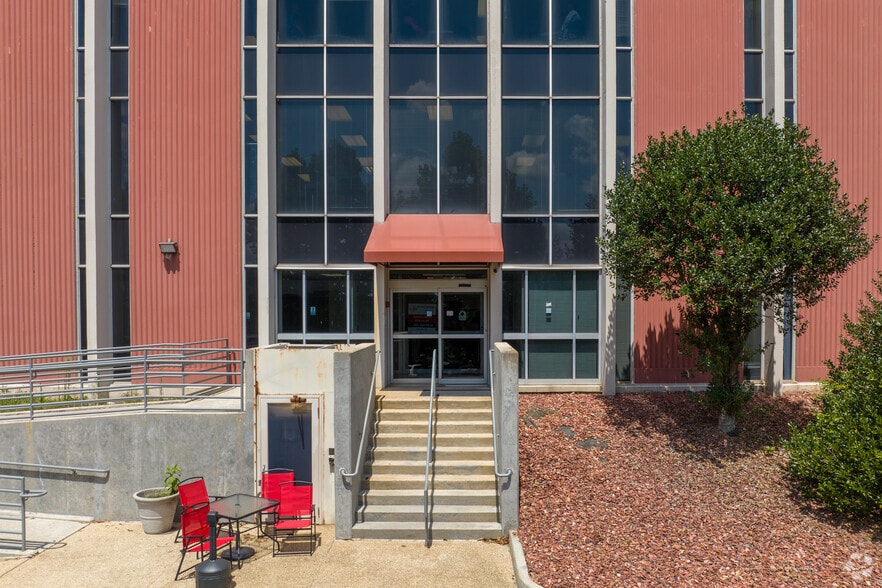 More Photos Of 200 Beacon Pky W, Birmingham Office For Lease