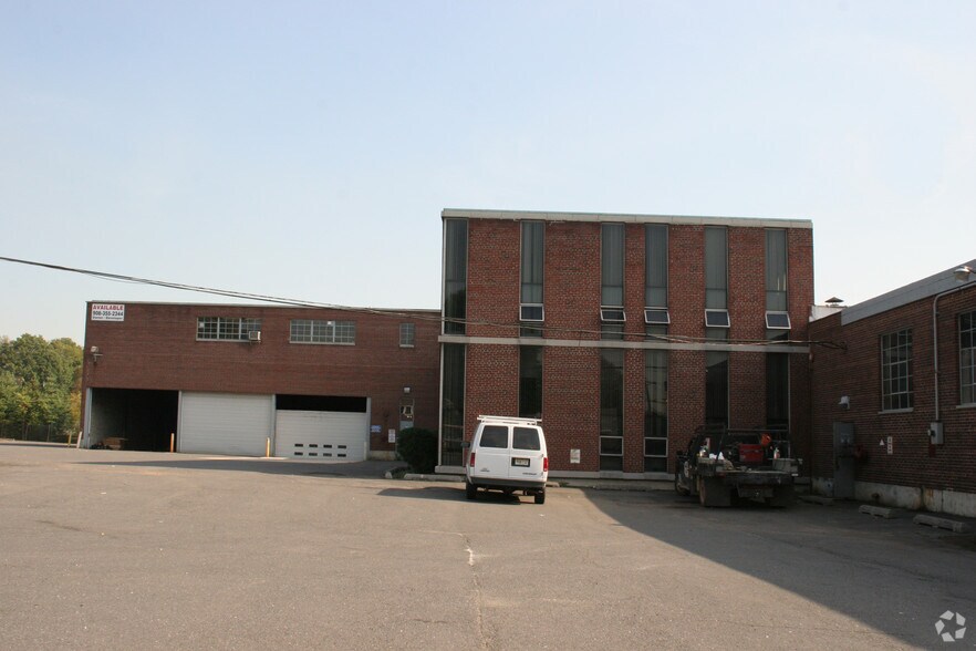 More Photos Of 531 N Stiles St, Linden Manufacturing For Lease
