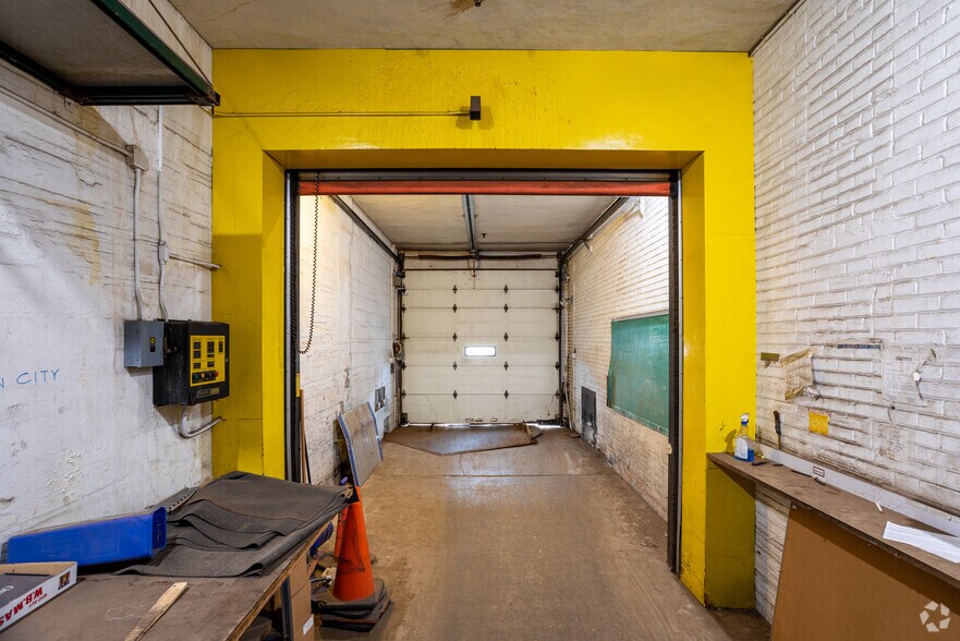 More Photos Of 221 Oriskany St E, Utica Office For Lease