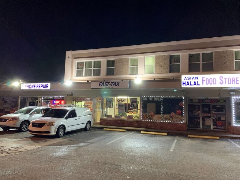 More Photos Of 6750-6790 Pines Blvd, Pembroke Pines Unknown For Lease